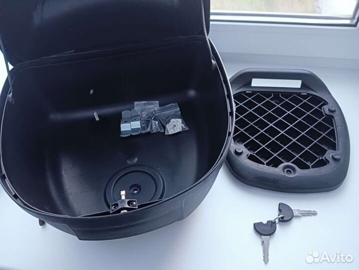 Кофр 30л (багажник) Новый