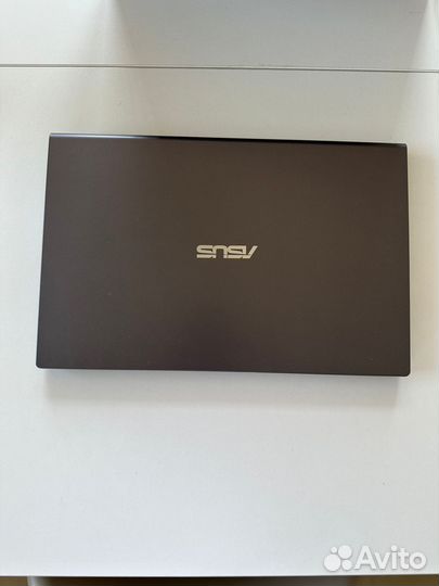 Ноутбук asus