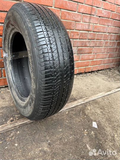 Bridgestone Dueler H/T 684II 205/70 R15