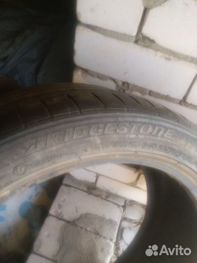 Bridgestone Potenza S001 245/40 R18