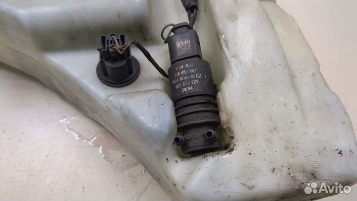 Бачок омывателя Volkswagen Touareg, 2005