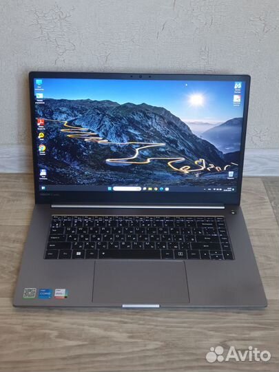 Infinix inbook x2 plus i5 11th/iris xe graphics