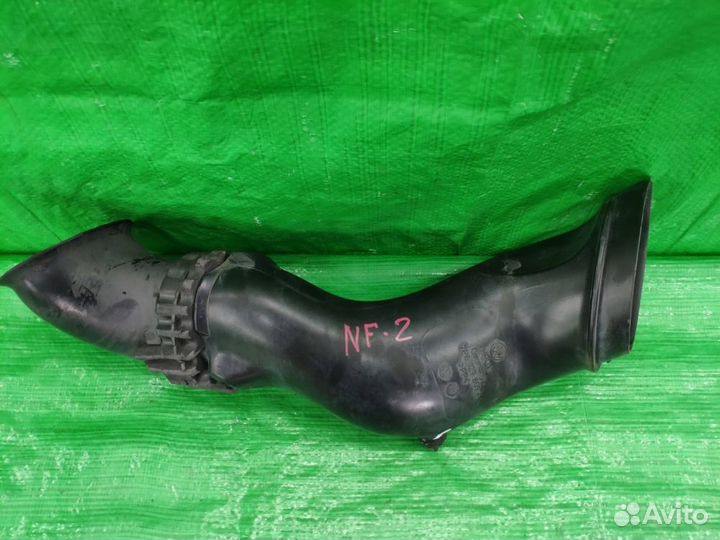 Патрубок возд. фильтра 7P6129609A Touareg NF 10-18