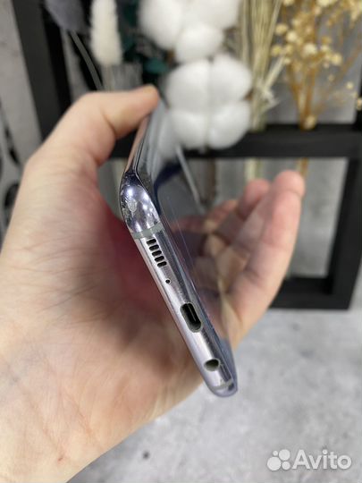 Samsung Galaxy S8+, 4/64 ГБ