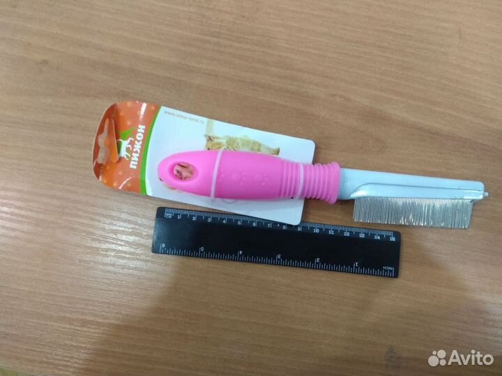 Расческа с частыми зубьями, нескользящая резиновая