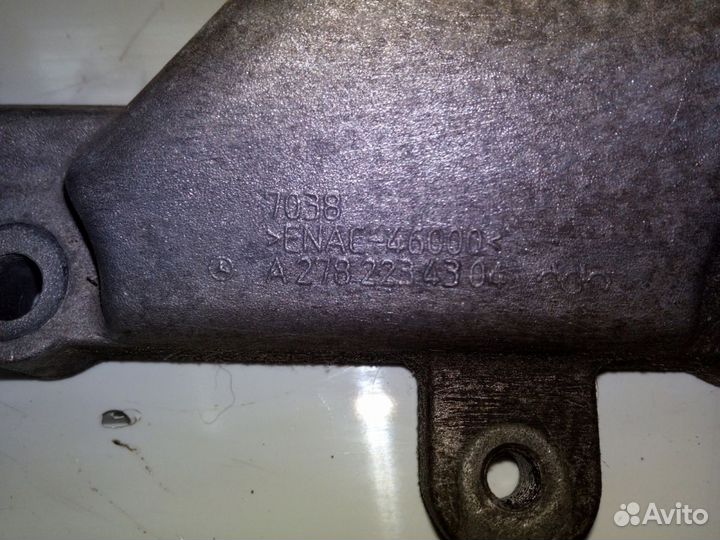 Кронштейн двигателя левый S-класс W221 (2005—2009) Mercedes-Benz