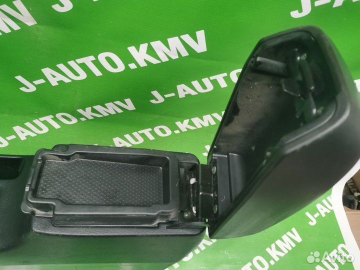 Подлокотник Mitsubishi Lancer 9