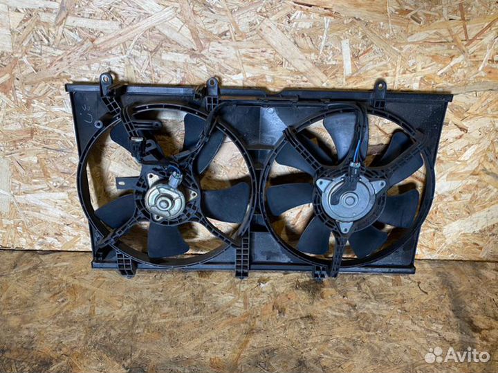 Диффузор в сборе с вентилятором Mitsubishi Lancer