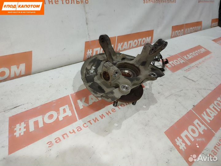 Кулак передний левый Mitsubishi Outlander 2 2007