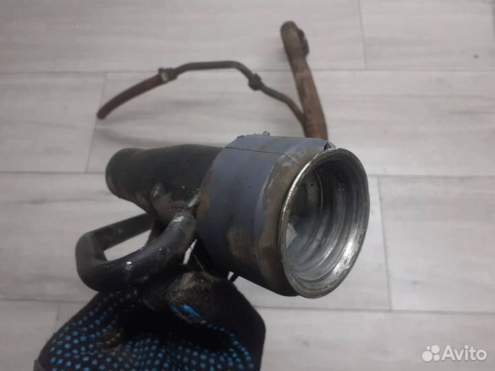 Топливно-заливная горловина Toyota Corolla E12