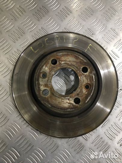Тормозной диск передний Renault Logan 2 седан 2016