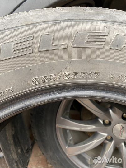 Bridgestone Dueler H/T 687 225/65 R17 101H