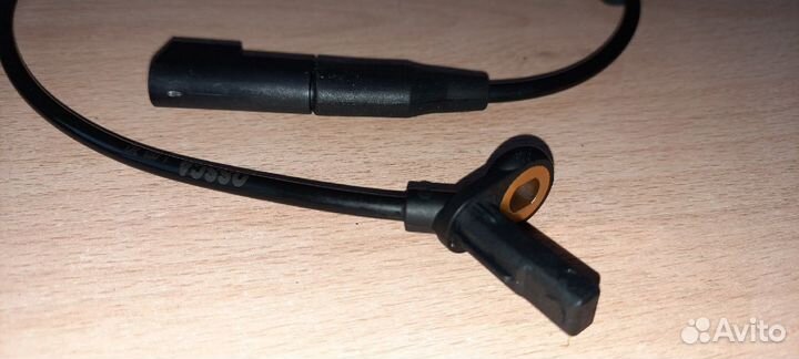 Датчик ABS передний Ford Focus 1