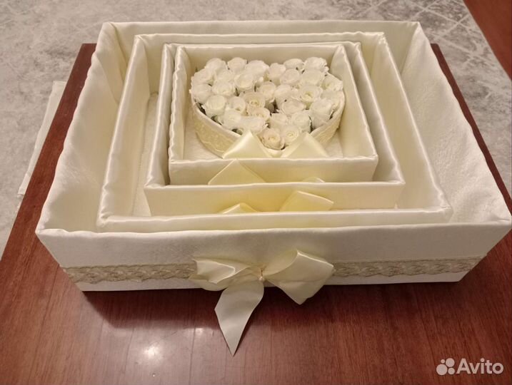 Коробки на нишан