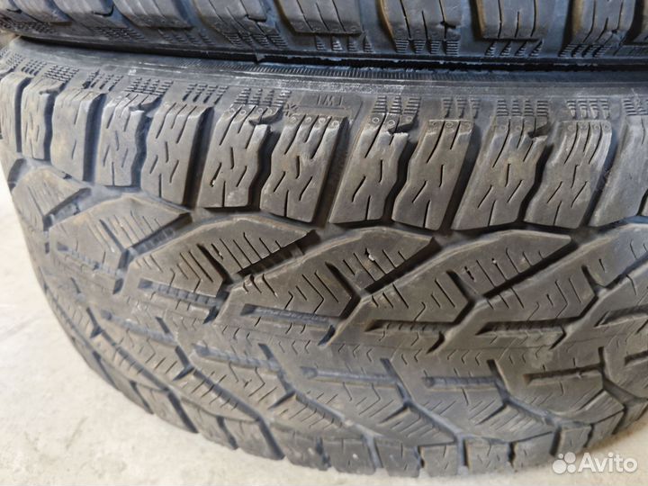 Kormoran Snow 225/45 R17 94H