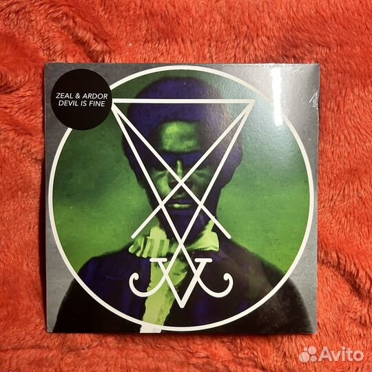 Зеленый винил Zeal & Ardor «Devil Is Fine»