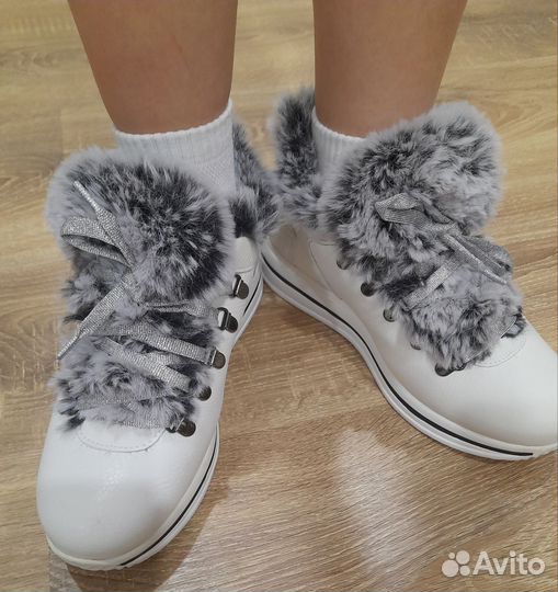 Новые ботинки кроссовки зимние 36р