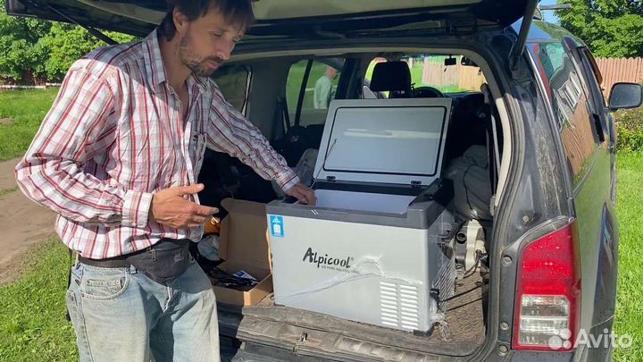 Автомобильный холодильник alpicool c 40