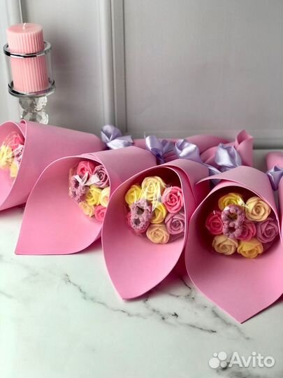 Букет шоколадный на 8 марта