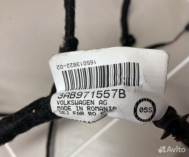 Проводка обшивки передней левой двери VW Passat B7