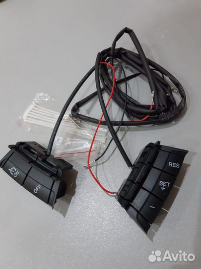 Кнопки Круиз-контроля Ford Focus 2 C-max