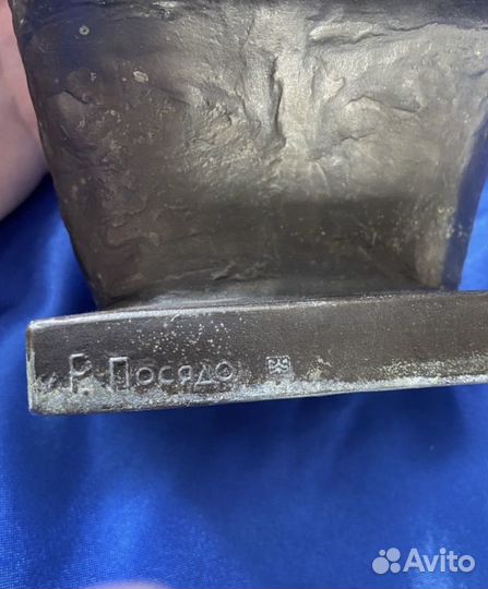 Бюст Ленин в кепке СССР