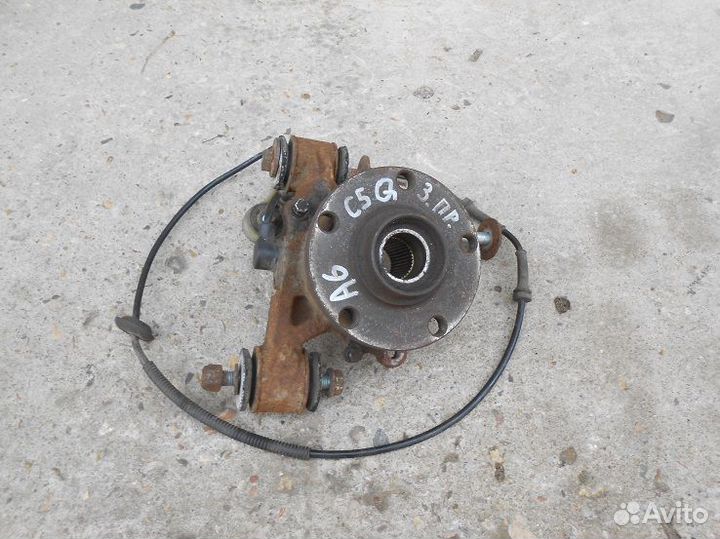 Задний правый поворотный кулак Ауди А6 С5