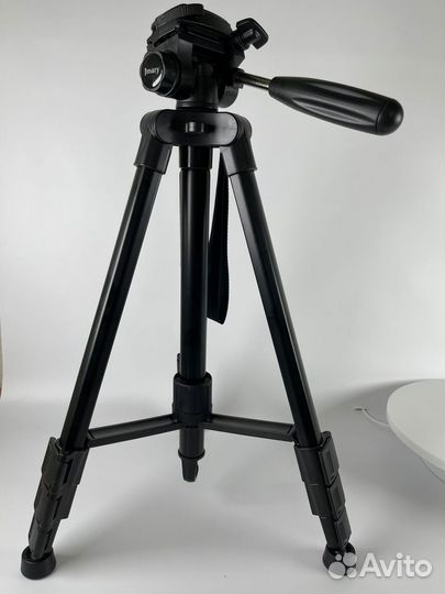 Штатив для фото/видеокамер напольный 500-1650мм Jm