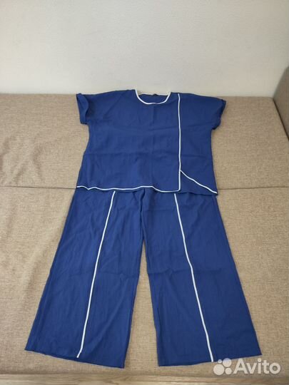 Костюм женский