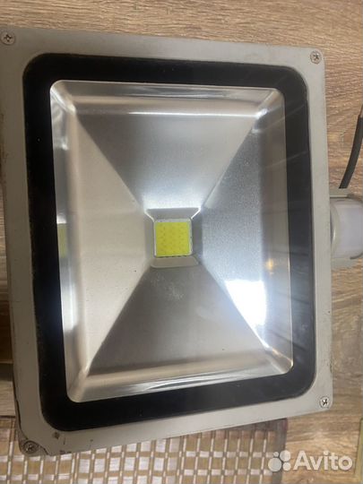 Светодиодный прожектор 30 вт