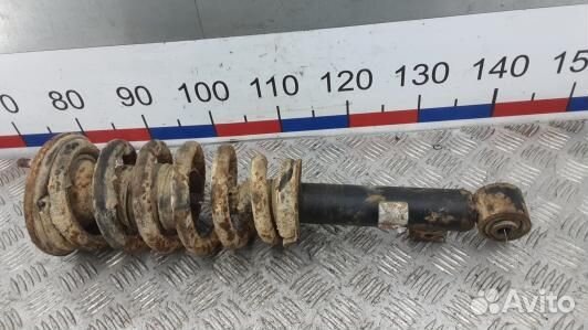 Стойка передняя правая mitsubishi L200 K4T (XML17S