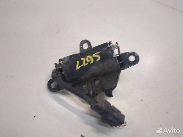 Замок капота Toyota 4 Runner, 2004