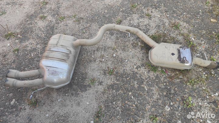 Глушитель Tiguan 1