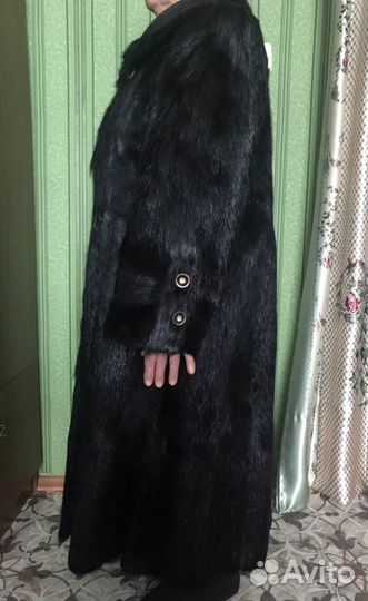 Шуба нутриевая, новое состояние