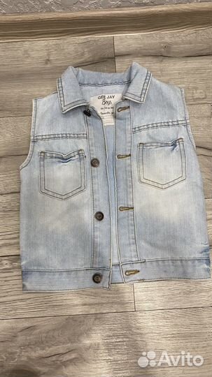 Жилет джинсовый