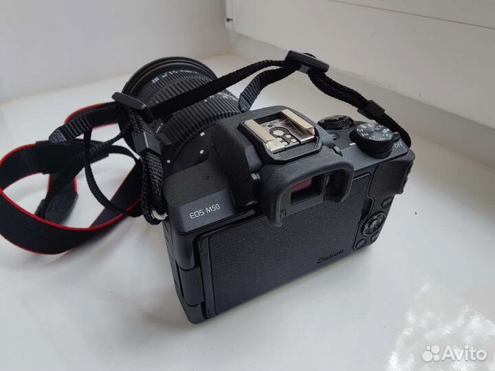 Canon EOS M50 kit + 3 объектива