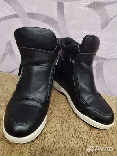 Кроссовки женские сникеры 35-36 размер