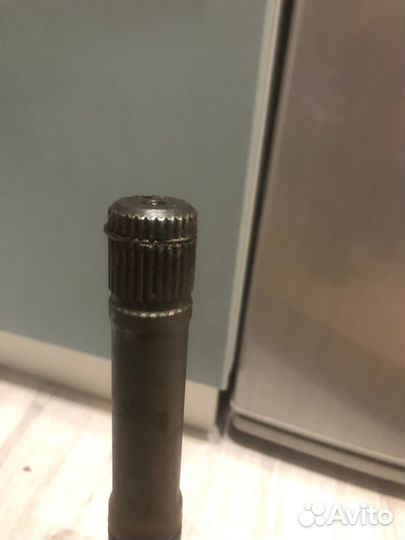 Полуось (привод) передний правый