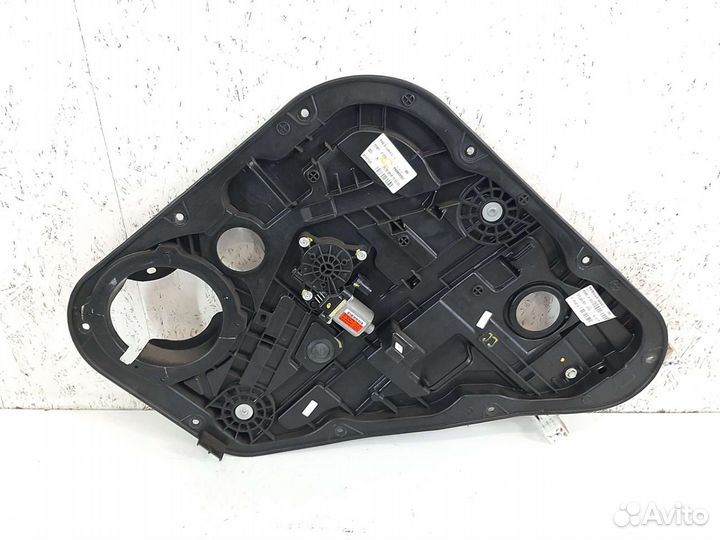 Стеклоподъёмник задний правый Kia Sportage 4 QL