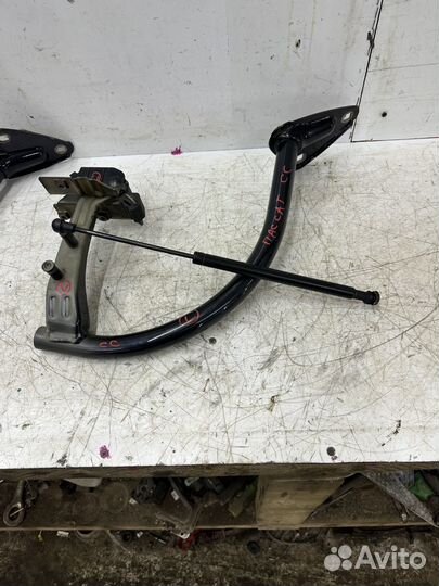 Петля багажника Volkswagen Passat CC B6