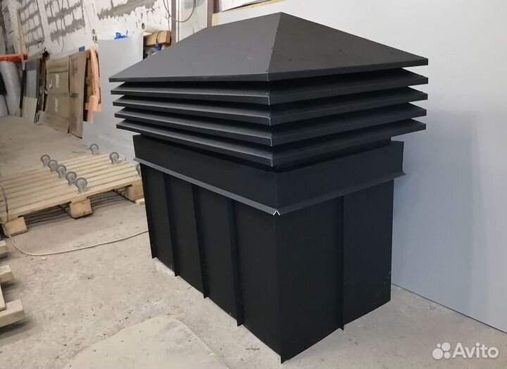 Кожух с рёбрами жёсткости на трубу