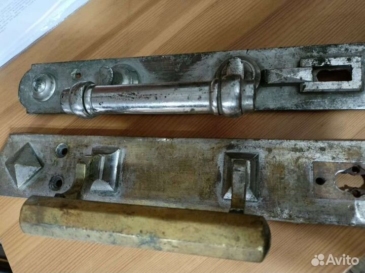 Царские дверные ручки с клеймами