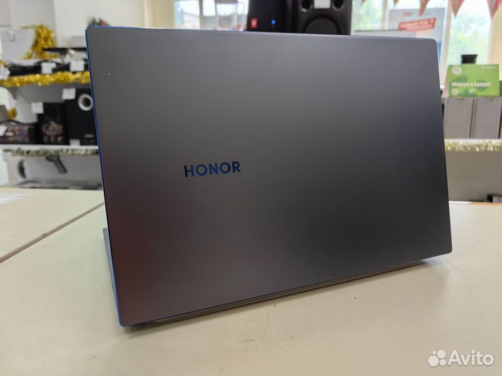 Ноутбук Honor(схи)