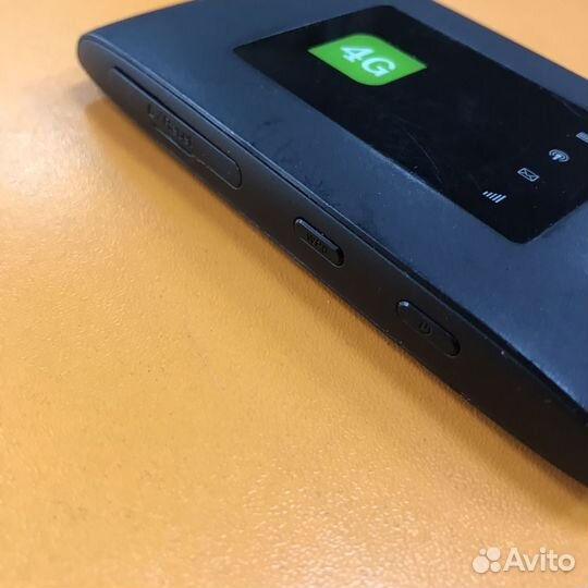 Портативный 4G роутер Tele2 ZTE MF920