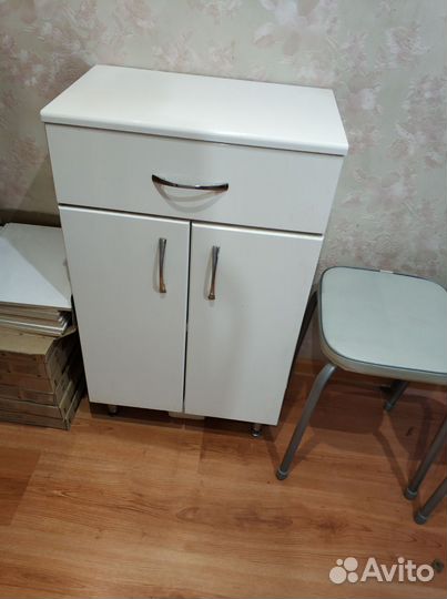 Тумбочка в ванную