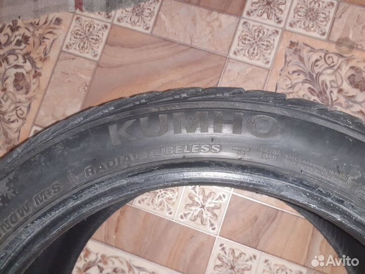 Kumho WinterCraft WP71 225/40 R17 и 245/40 R17 95V