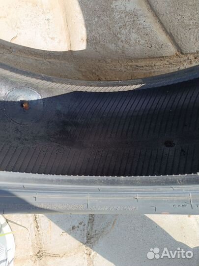 Bridgestone Dueler H/T 215/60 R17 96H