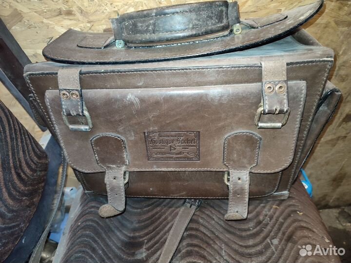 Мужской кожаный портфель коричневый