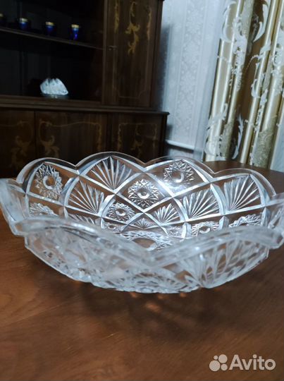 Хрустальная ваза для фруктов