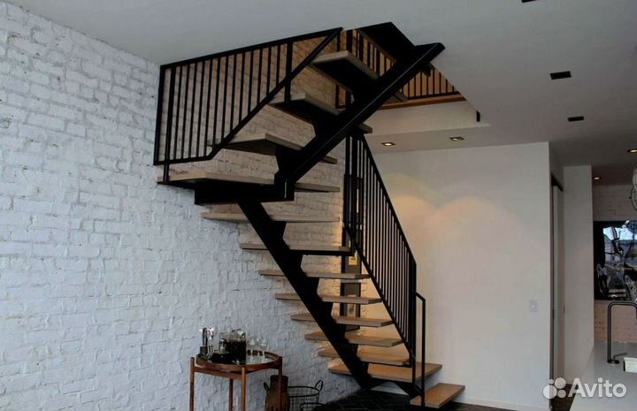 Металлическая лестница дизайн 5490